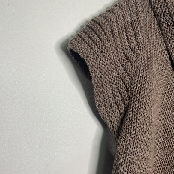 Roxy Short Sleeve Knit Shrug - Picture 3 of 9